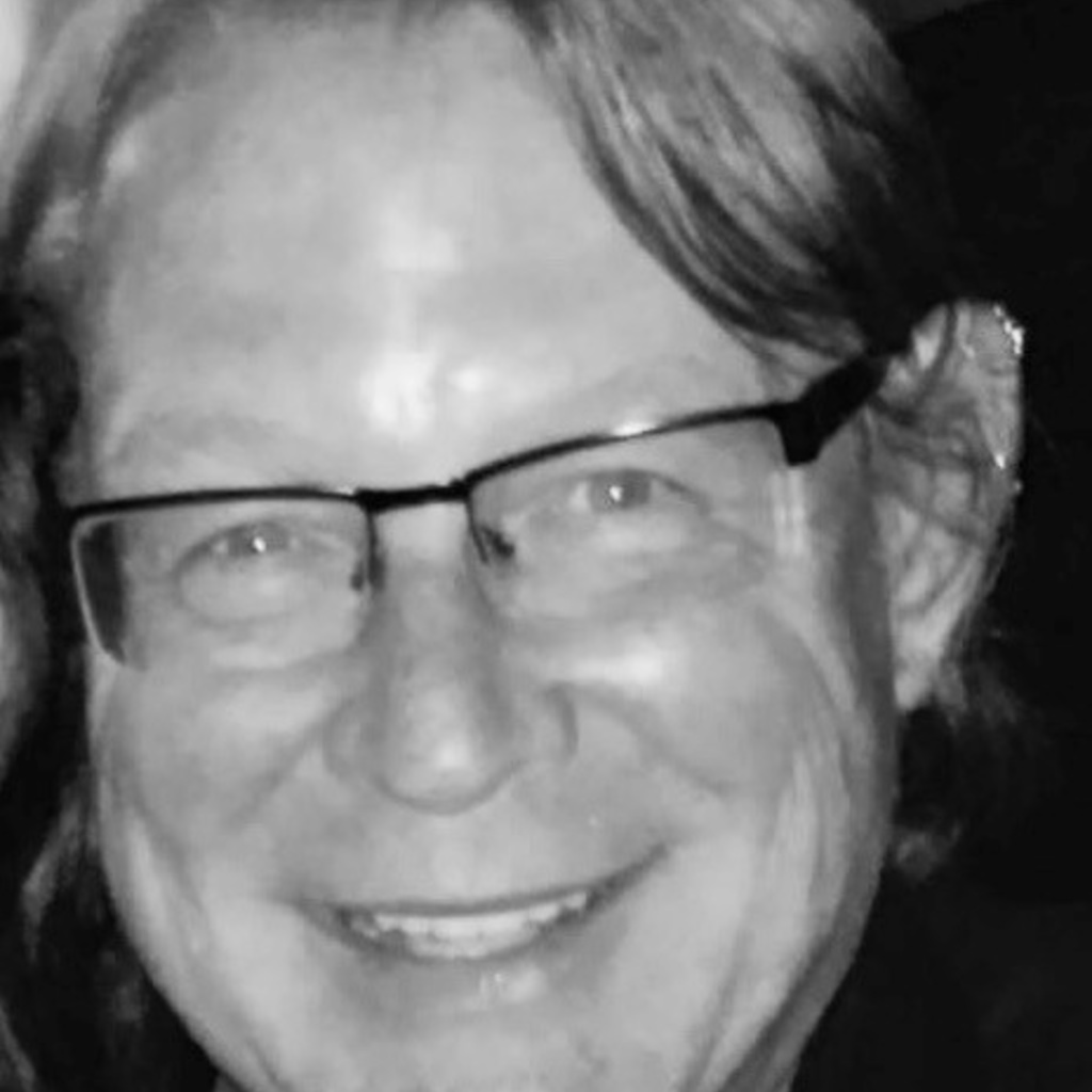 Tom Lewis